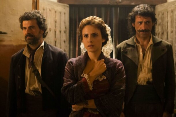Вперед в прошлое: 7 захватывающих фильмов и сериалов о путешествиях во времени