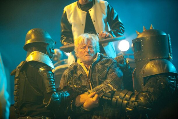 Кто это смотрит? За счет чего существуют трэшовые хорроры